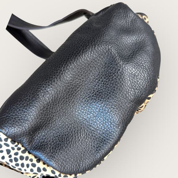 Aimee Kestenberg Nylon Leather Zip Up Backpack Shoulder Bag Beige Black Cheetah - Picture 5 of 11